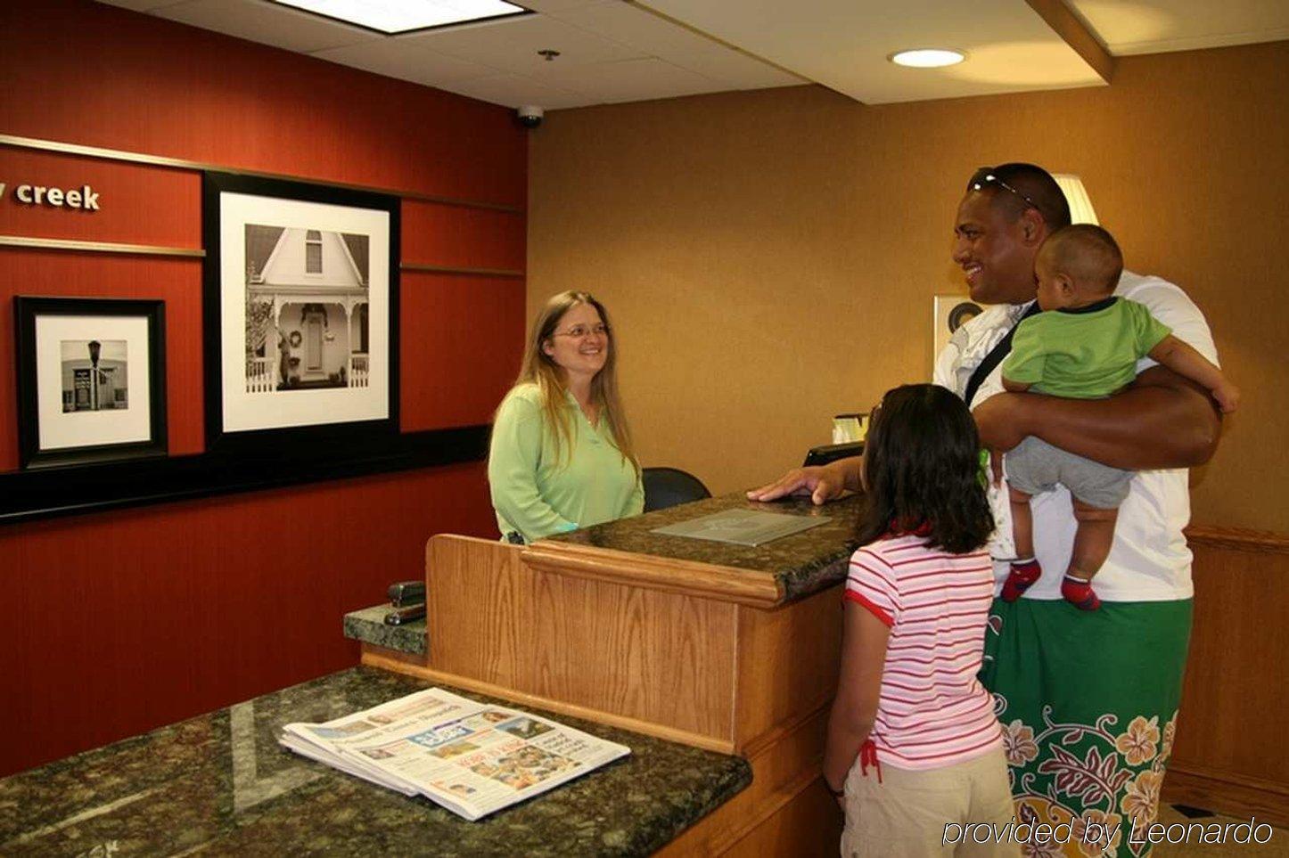 Hampton Inn Stony Creek Wnętrze zdjęcie